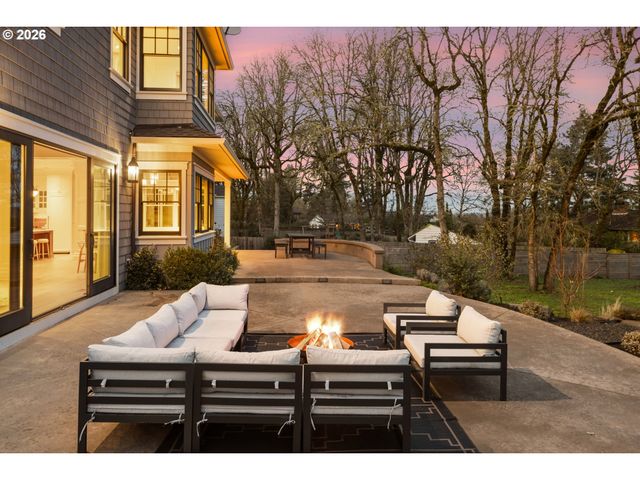 11760 S BREYMAN Ave, Portland, OR 97219