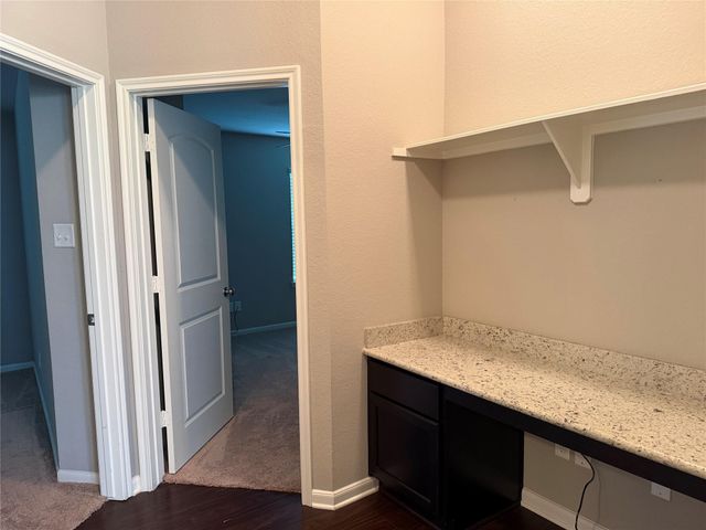 2511 Amy Lee Drive, Conroe, TX 77304