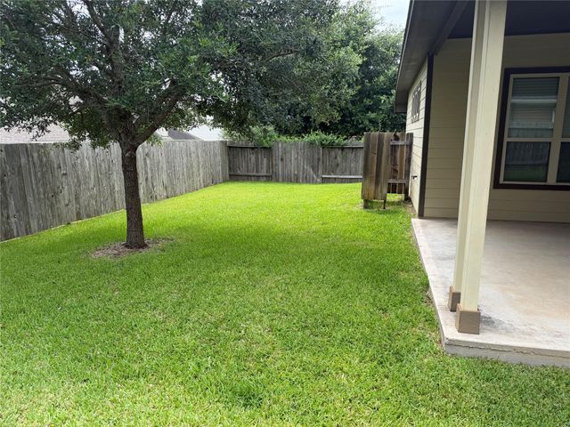 2511 Amy Lee Drive, Conroe, TX 77304