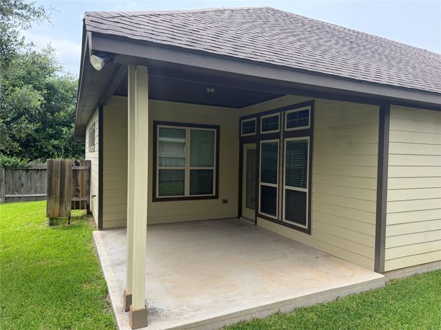 2511 Amy Lee Drive, Conroe, TX 77304