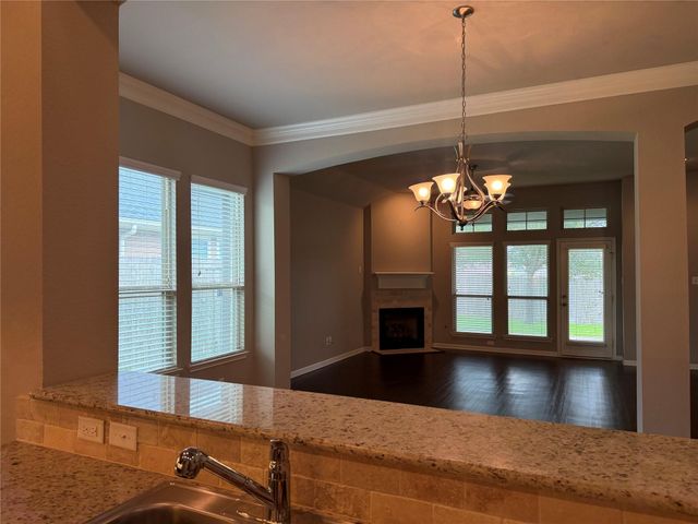2511 Amy Lee Drive, Conroe, TX 77304