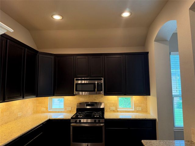 2511 Amy Lee Drive, Conroe, TX 77304