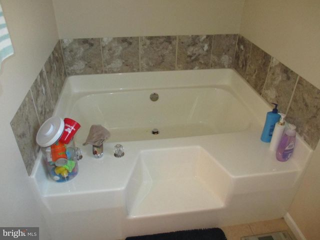 262 WINDOVER DR, Fort Ashby, WV 26719