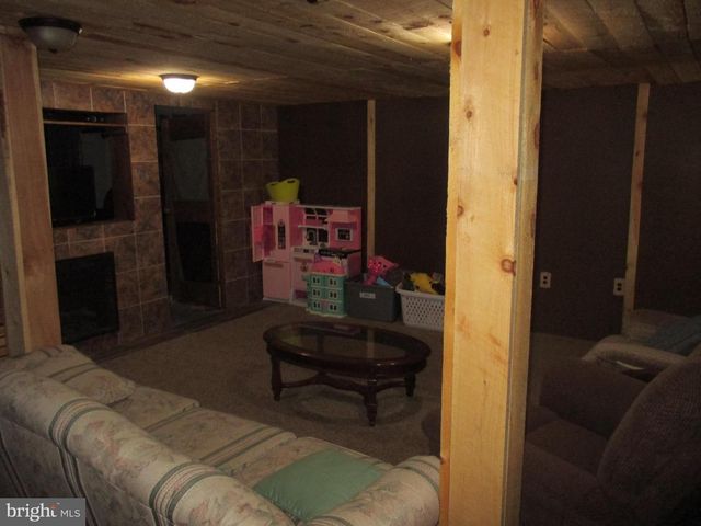 262 WINDOVER DR, Fort Ashby, WV 26719