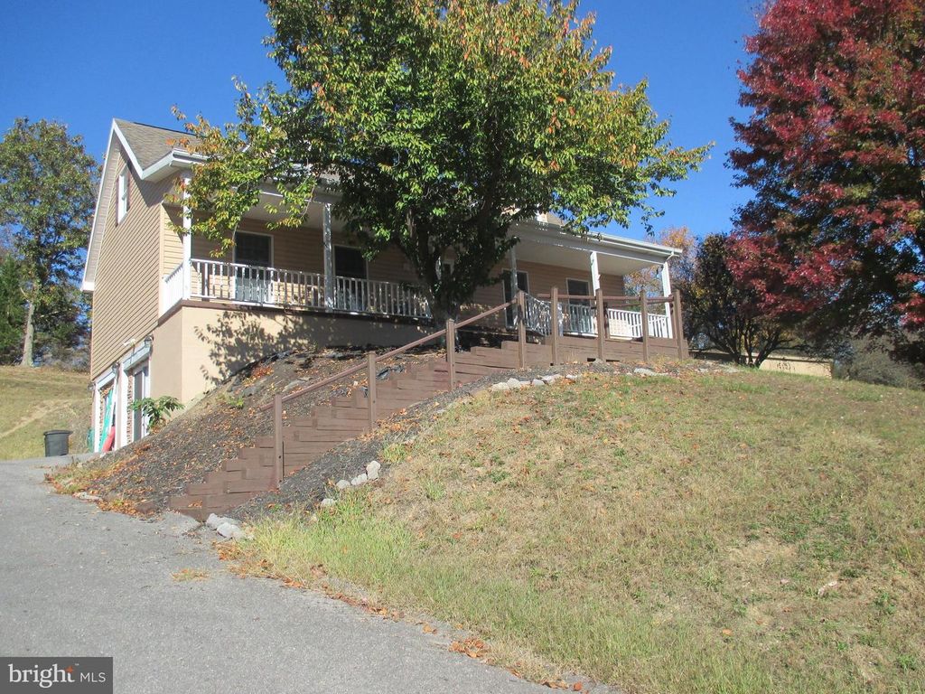 262 WINDOVER DR, Fort Ashby, WV 26719