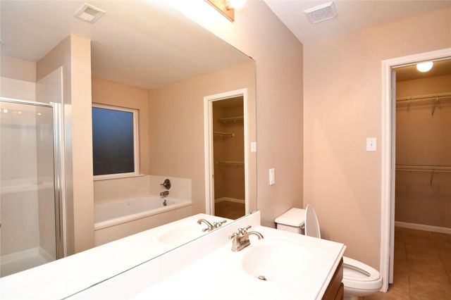 6618 Hawthorne Falls Lane, Houston, TX 77049