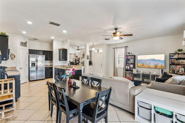 3933 PEMBERLY PINES CIRCLE, St Cloud, FL 34769