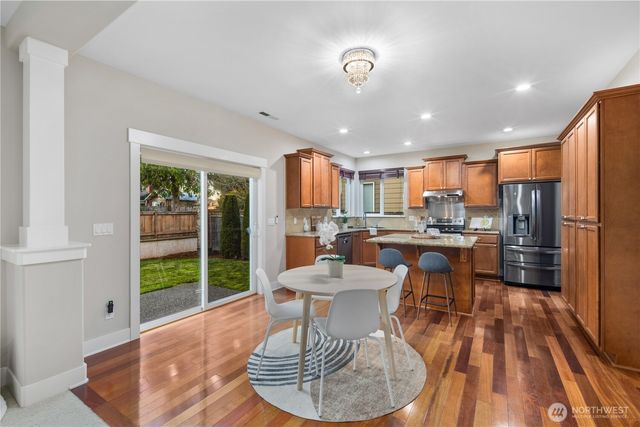 5111 NE 7th Place, Renton, WA 98059