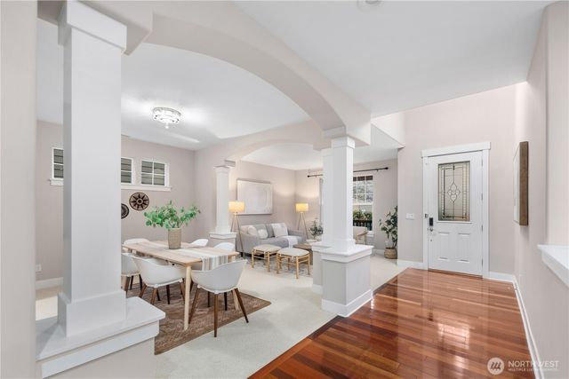 5111 NE 7th Place, Renton, WA 98059