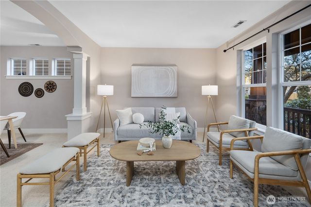 5111 NE 7th Place, Renton, WA 98059