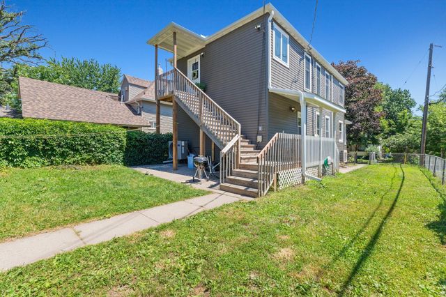 979 Victoria Street N, Saint Paul, MN 55103
