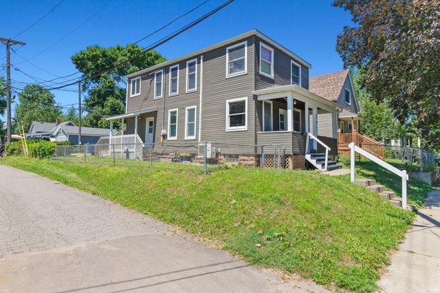 979 Victoria Street N, Saint Paul, MN 55103