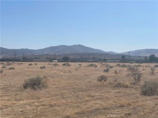 12 Avenue P-8, Palmdale, CA 93552