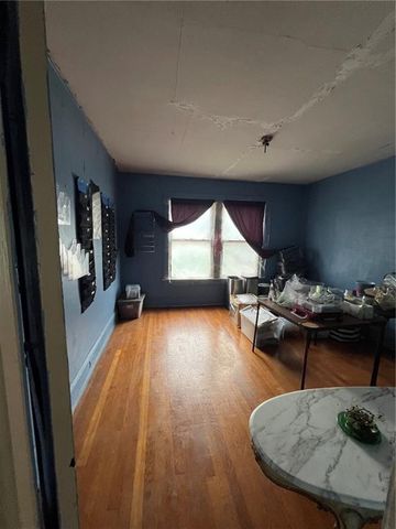 1419 E 40th Street, Kansas City, MO 64110