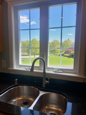 176 Mary Catherine Dr, Lancaster, MA 01523