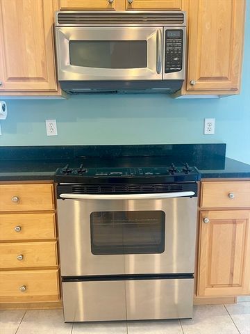 176 Mary Catherine Dr, Lancaster, MA 01523