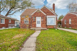 21799 Wilmot Avenue, Eastpointe, MI 48021