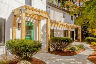 75 Pine St, South Hadley, MA 01075