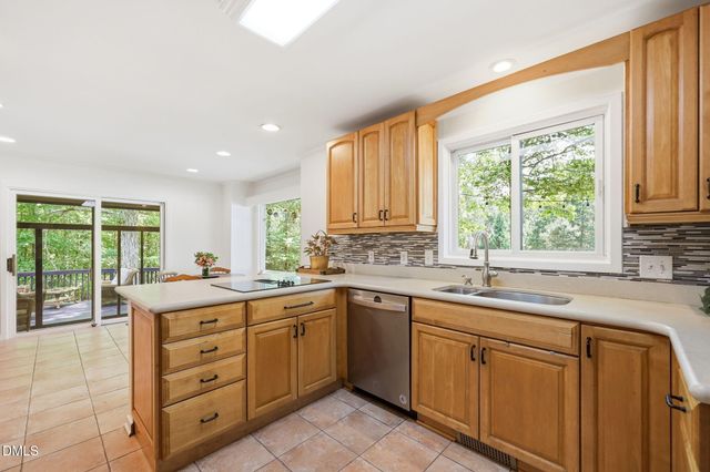 215 E Deer Run, Apex, NC 27523