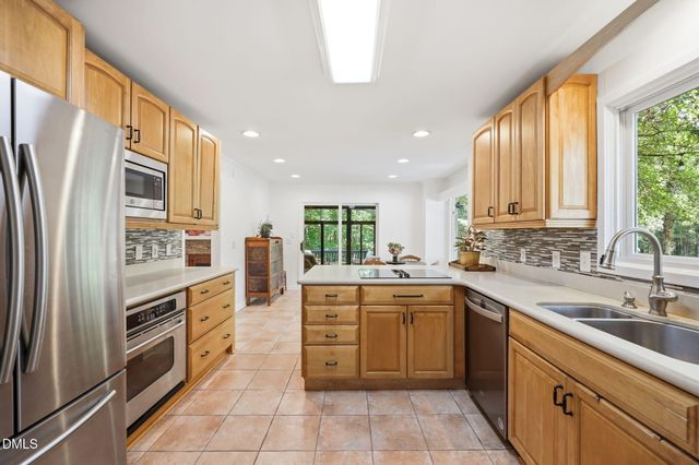 215 E Deer Run, Apex, NC 27523
