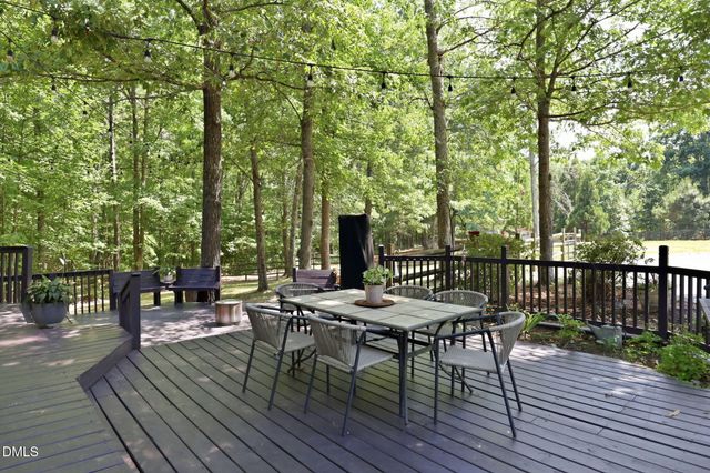 215 E Deer Run, Apex, NC 27523
