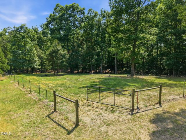 215 E Deer Run, Apex, NC 27523