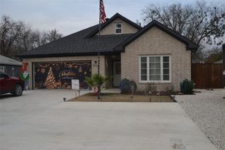 1314 S Grand Avenue, Gainesville, TX 76240