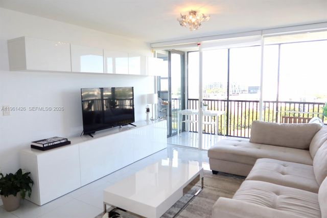 20301 W Country Club Dr 1422, Aventura, FL 33180