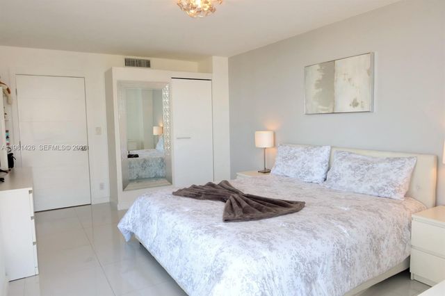 20301 W Country Club Dr 1422, Aventura, FL 33180