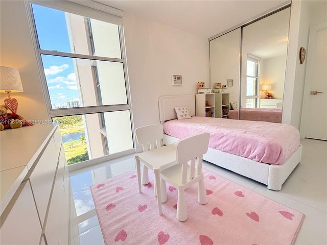 20301 W Country Club Dr 1422, Aventura, FL 33180