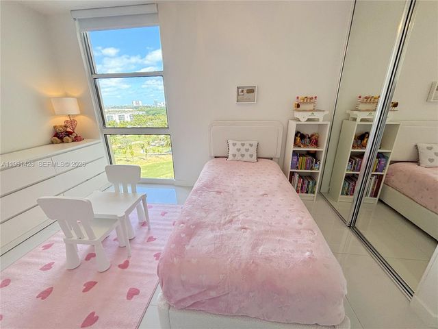 20301 W Country Club Dr 1422, Aventura, FL 33180