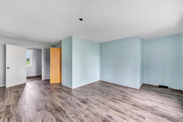 5836 COUNTY ROAD V, Gillett, WI 54124