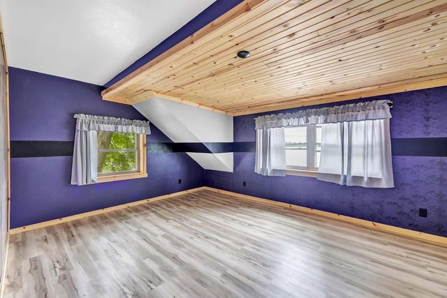 5836 COUNTY ROAD V, Gillett, WI 54124