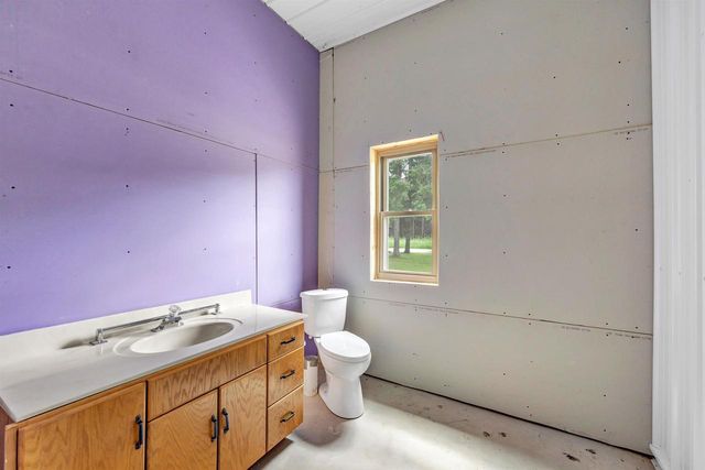 5836 COUNTY ROAD V, Gillett, WI 54124