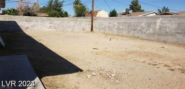 1932 Lawry Avenue, North Las Vegas, NV 89032