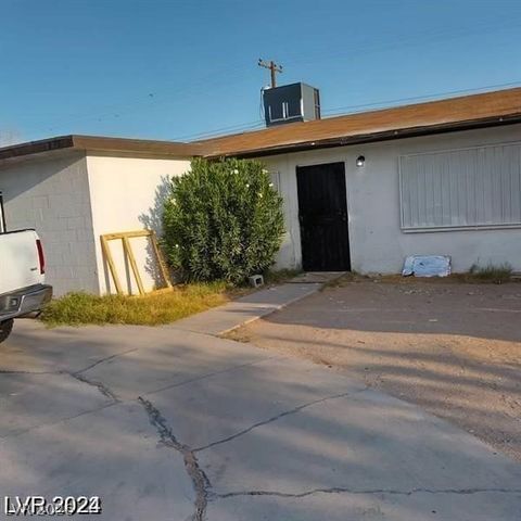 1932 Lawry Avenue, North Las Vegas, NV 89032