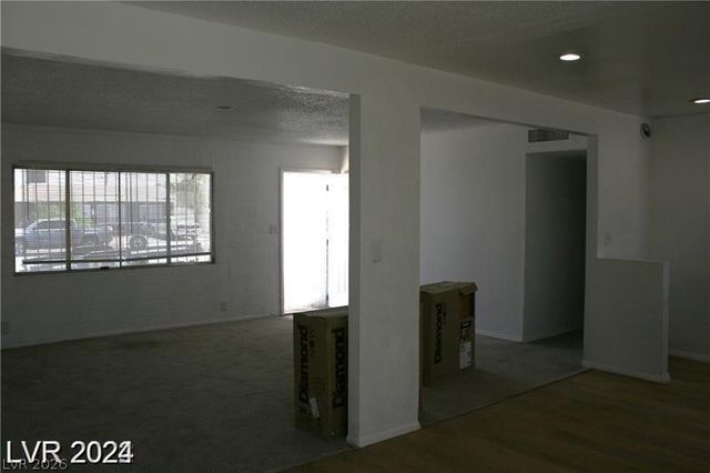 1932 Lawry Avenue, North Las Vegas, NV 89032