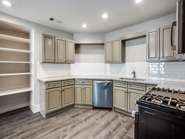 901 W Morton Street, Denison, TX 75020