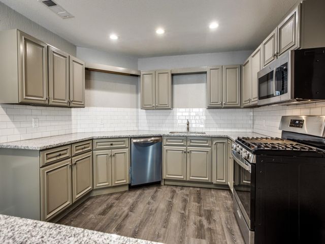 901 W Morton Street, Denison, TX 75020