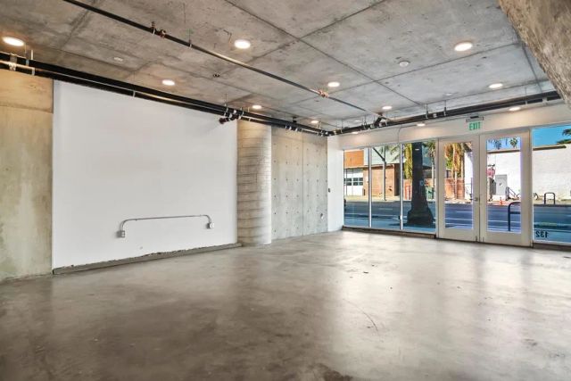 5750 Hollywood Boulevard 232, Los Angeles, CA 90028