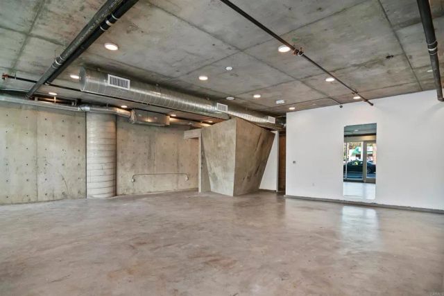 5750 Hollywood Boulevard 232, Los Angeles, CA 90028