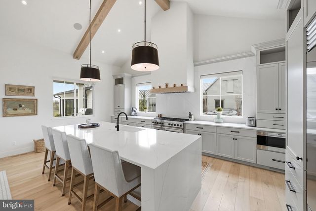 604 MARTINGALE RIDGE DR, Middleburg, VA 20117