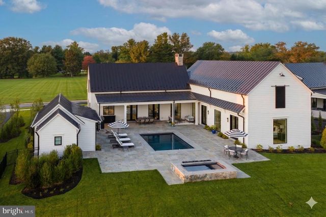 604 MARTINGALE RIDGE DR, Middleburg, VA 20117