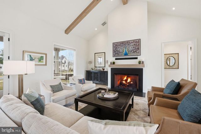 604 MARTINGALE RIDGE DR, Middleburg, VA 20117