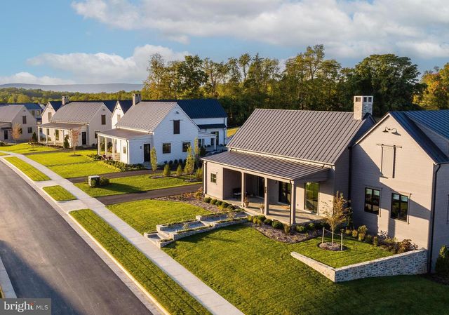 604 MARTINGALE RIDGE DR, Middleburg, VA 20117