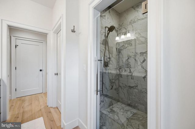 604 MARTINGALE RIDGE DR, Middleburg, VA 20117