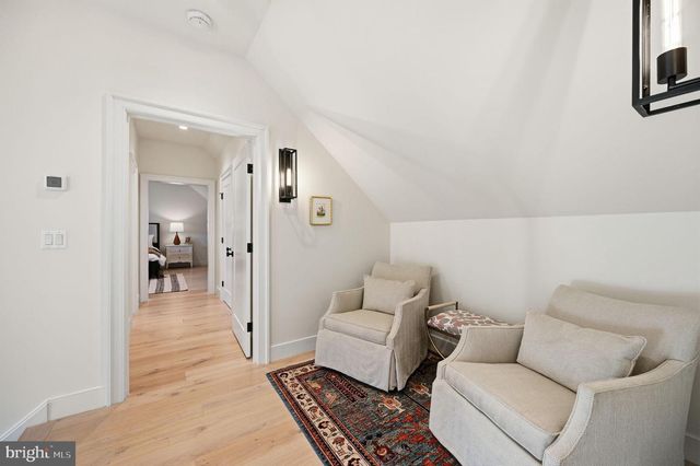 604 MARTINGALE RIDGE DR, Middleburg, VA 20117