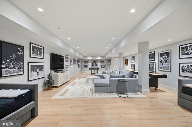 604 MARTINGALE RIDGE DR, Middleburg, VA 20117