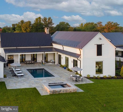 604 MARTINGALE RIDGE DR, Middleburg, VA 20117