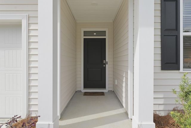 140 Lagoona Drive, Summerville, SC 29483